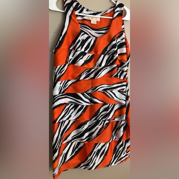 MICHAEL KORS Orange Abstract Dress w/ Black & White  Size 10P - Picture 1 of 1